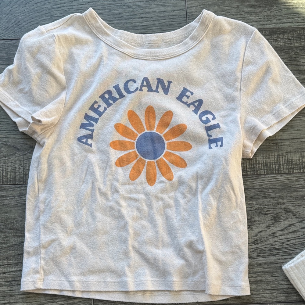 American Eagle Outfitters Tee with Orange Flower